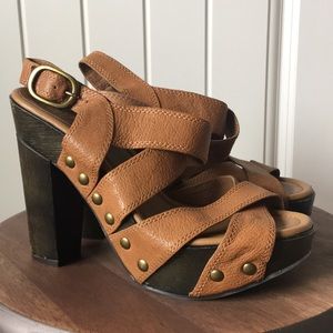 Lucky brand leather platform sandals